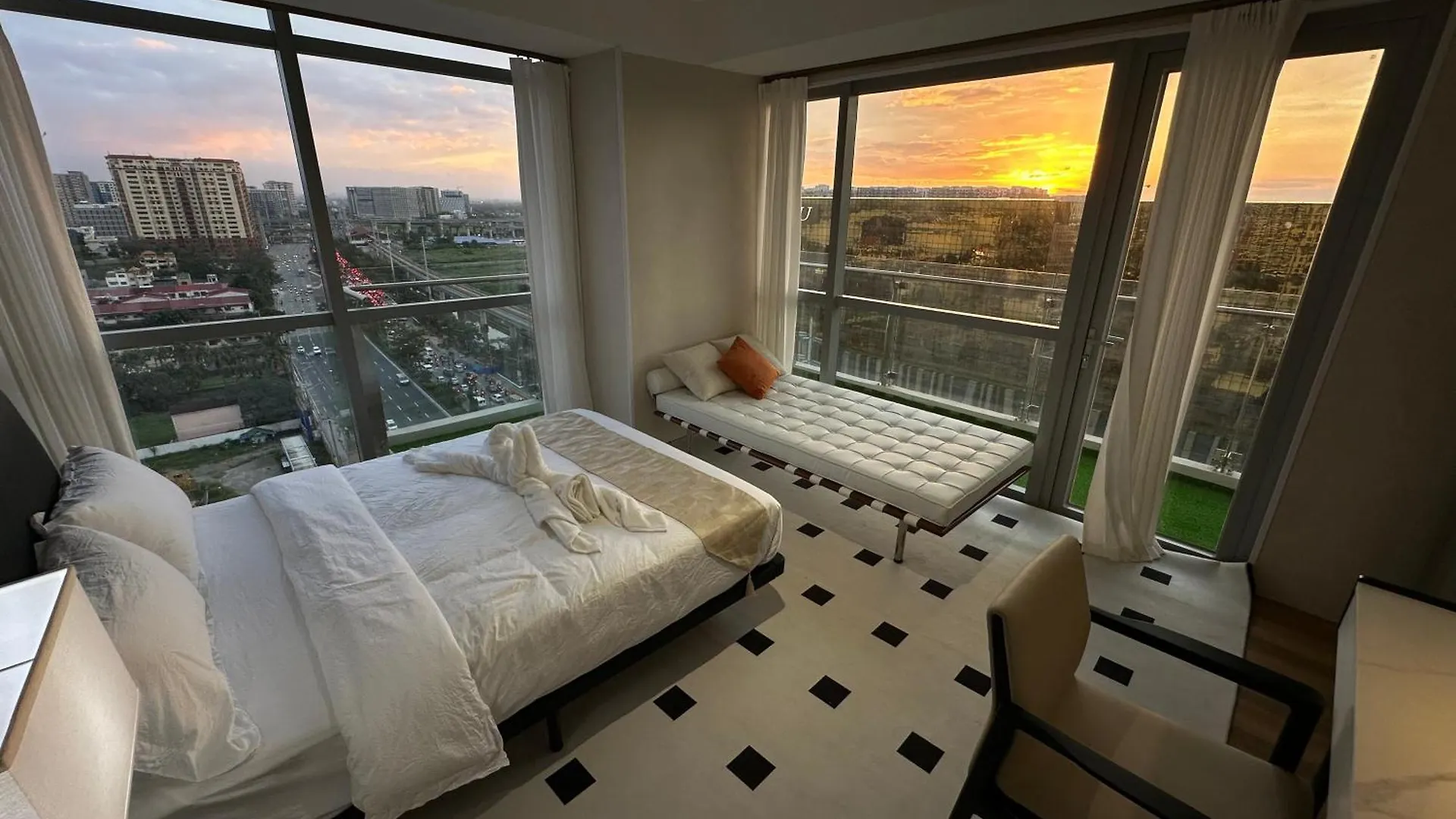 Luxury Penthouse Hotel Near City Of Dreams Casino9 Manila